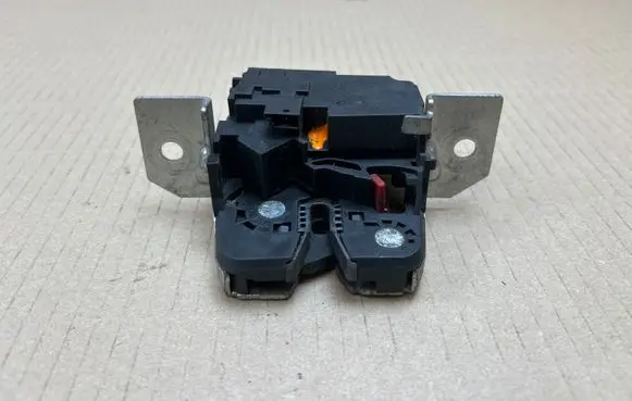 Mercedes-Benz B W245 Tailgate/trunk/boot lock/catch/latch 