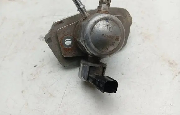 Lexus RX 450H Fuel injection high pressure pump 2310131100 2961003020