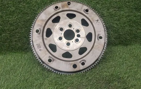 BMW 5 F10 F11 Flywheel 7589480 50509810