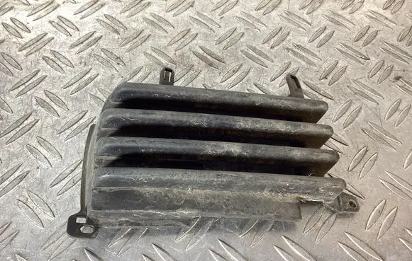 Mazda 323 F Front bumper lower grill B01A50101