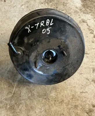 Nissan X-Trail T30 Brake booster 86401716M215T