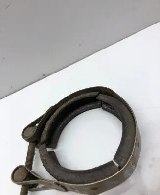 Volkswagen PASSAT B6 Muffler pipe connector clamp 1K0253725