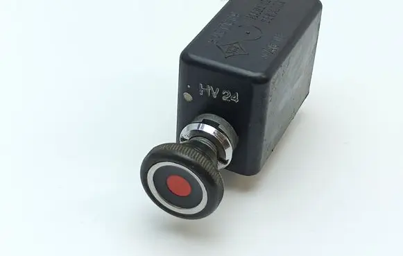 Mercedes-Benz COMPAKT W115 Hazard light switch WAG200910