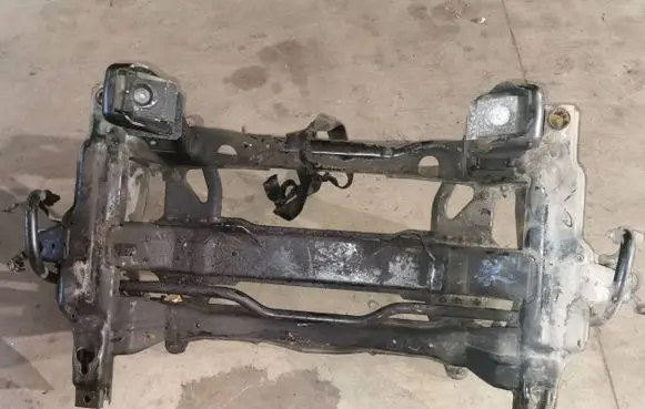 Mercedes-Benz Sprinter W906 Front subframe