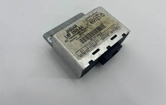Jaguar XK8 - XKR Door central lock control unit/module LNF2665AA 510070110