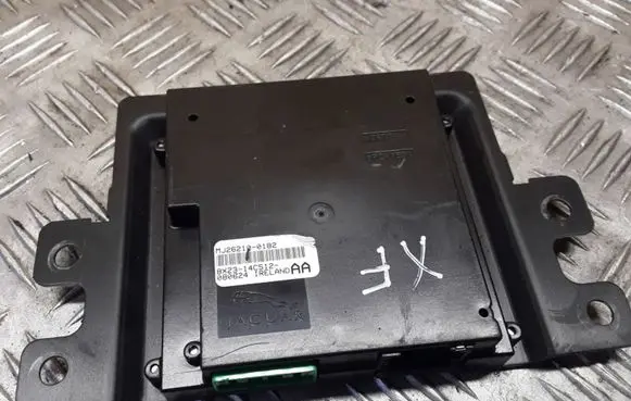 Jaguar XF CD/DVD changer 8X2314C512