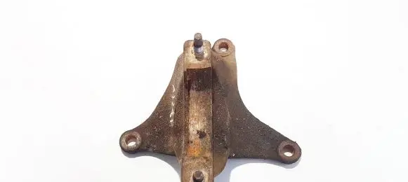 Volvo V50 Engine mounting bracket 3m513k305dc 3m51-3k305-dc