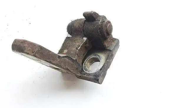 Volkswagen Touran I Front door upper hinge