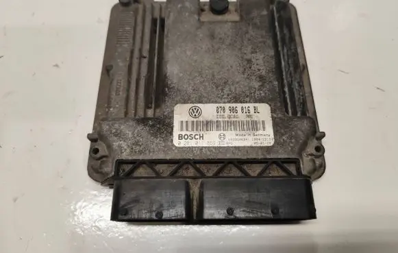 Volkswagen Touareg I Engine control unit/module 070906016BL 1039S06941 0281011859