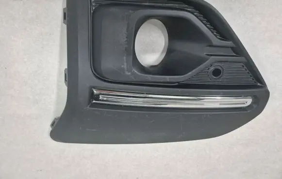 Dacia Sandero Front fog light trim/grill EABM261A31