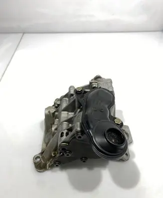 BMW 1 F20 F21 Oil pump 851375608