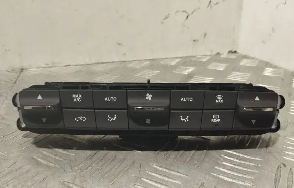 Maserati Levante Climate control unit 06701263230