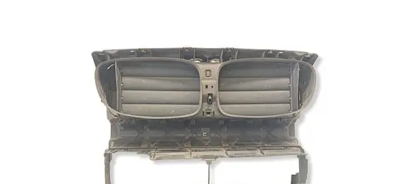 BMW 7 F01 F02 F03 F04 Intercooler air guide/duct channel 7187290