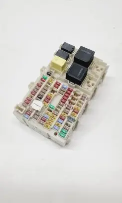 Nissan Qashqai J12 Fuse module 243506RA1B