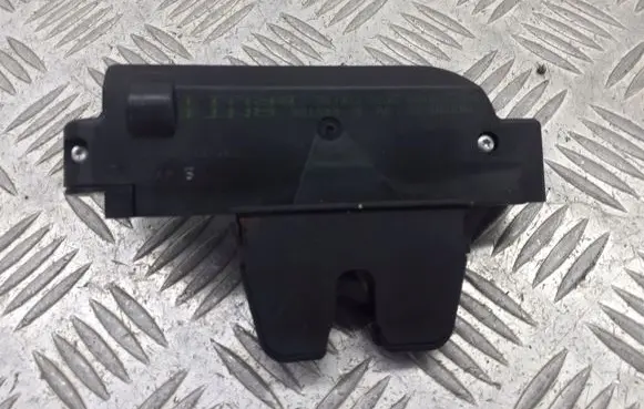 Peugeot 407 Tailgate exterior lock 9653208080
