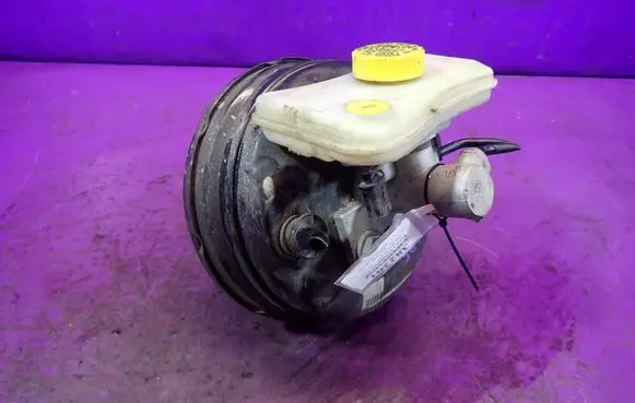 Volkswagen PASSAT B5.5 Master brake cylinder