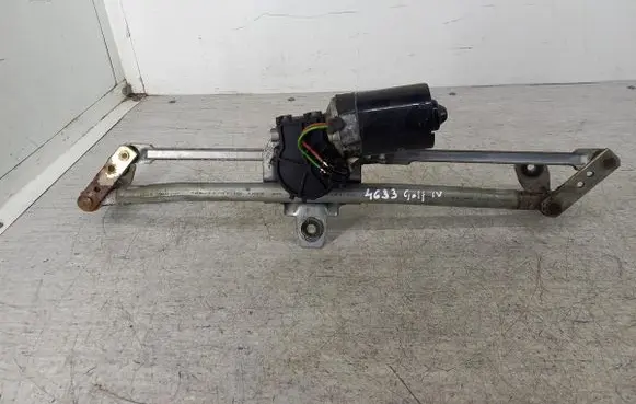 Volkswagen Golf IV Front wiper linkage 