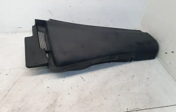 Audi A4 S4 B8 8K Wiper trim 8K1819447
