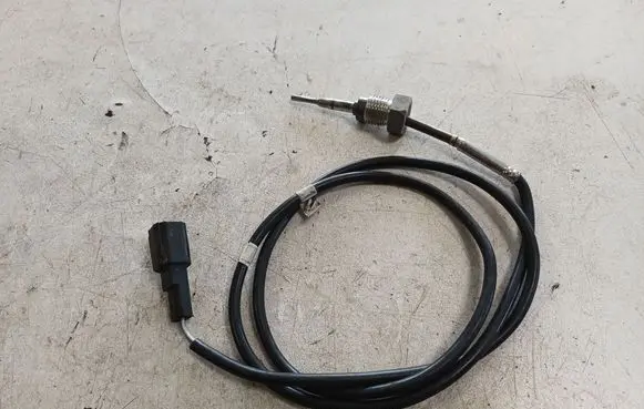 Ford Ranger Exhaust gas temperature sensor EB3G12B591BB 16129050238 68012300
