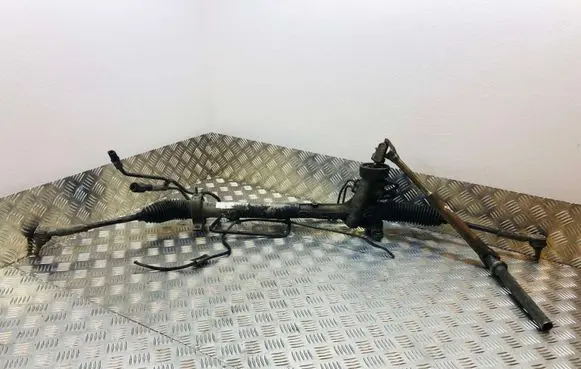 Volkswagen Touareg I Steering rack