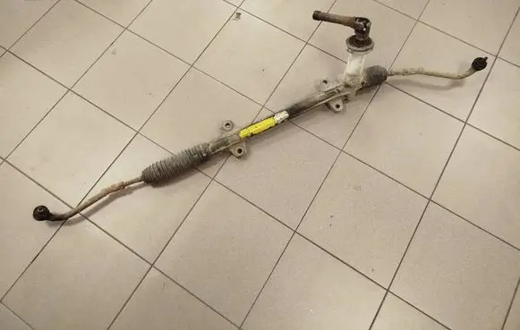 Hyundai i30 Steering rack 565002L200