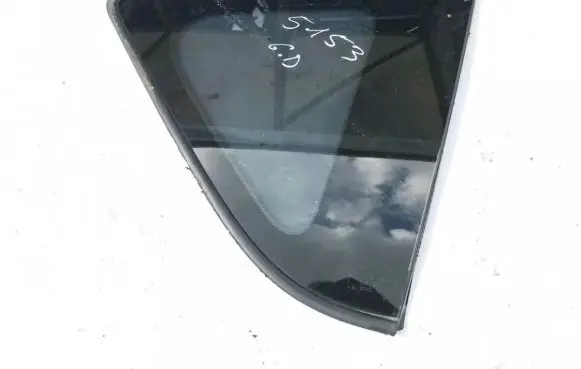 Toyota RAV 4 (XA30) Rear side window