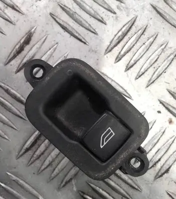 Volvo V50 Electric window control switch 65884