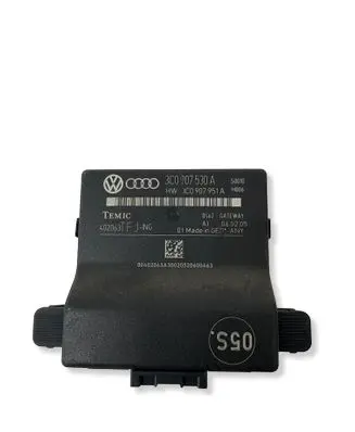 Volkswagen PASSAT B6 Gateway control module 3C0907530A 3C0907951A