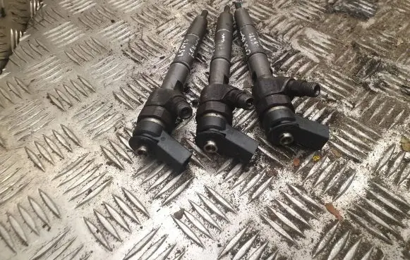Mitsubishi Colt Fuel injectors set 0445110167