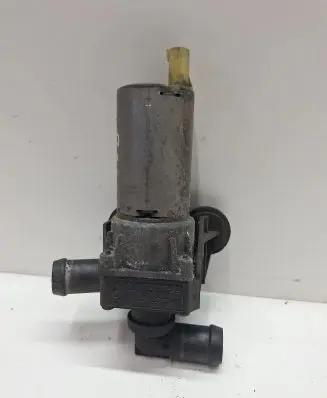 BMW 3 E90 E91 Coolant heater control valve 6928246