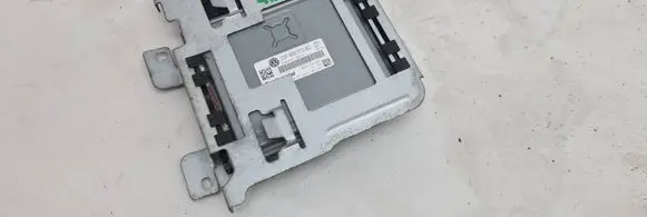 Volkswagen Golf VI Engine control unit/module 03F906070BC