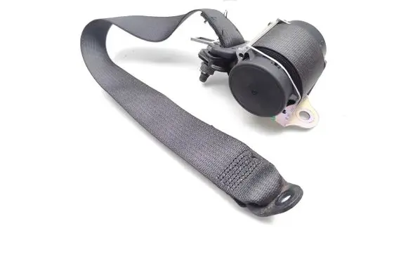 Rear seatbelt