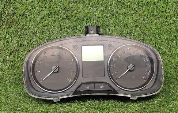 Skoda Roomster (5J) Speedometer (instrument cluster) 5J0920911H