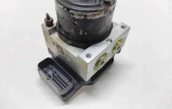 KIA Carens I ABS Pump 0K2FC437A0 362AAC1F104 BH60103600
