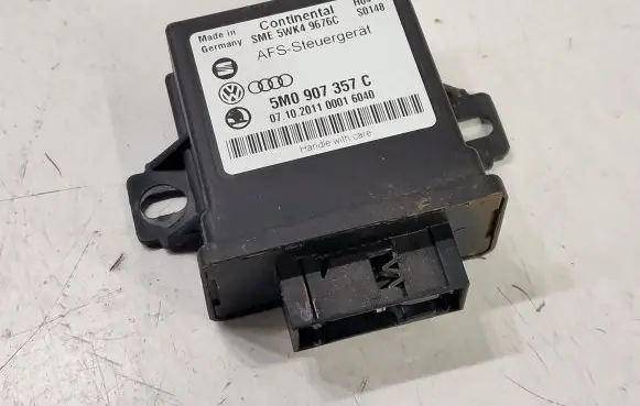 Volkswagen Golf VI Light module LCM 5M0907357C