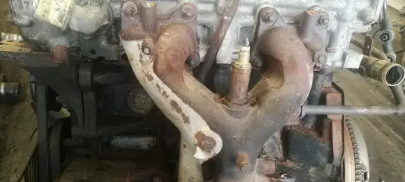 Nissan Almera Exhaust manifold