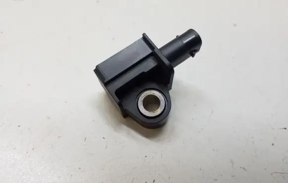 Chrysler Pacifica Airbag deployment crash/impact sensor 68185746AA