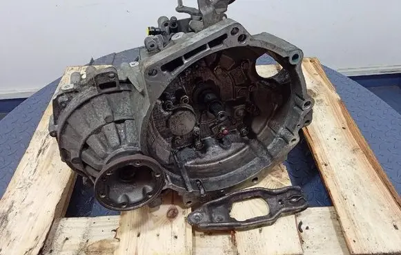 Volkswagen Golf IV Manual 6 speed gearbox GQQ