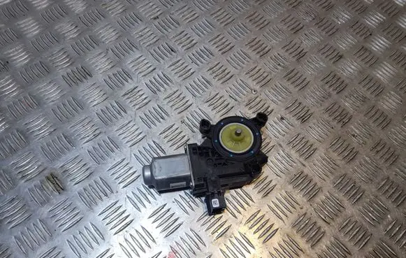 Volkswagen PASSAT B7 USA Rear door window regulator motor 561959812B
