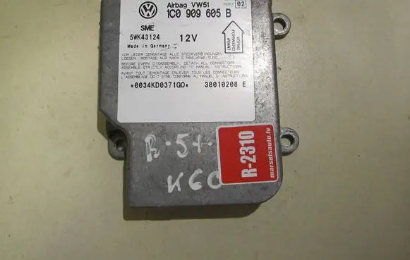 Volkswagen PASSAT B5.5 Airbag control unit/module 1C0909605B 5WK43124 38010208F