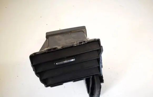 Citroen C5 Dash center air vent grill 9682425477