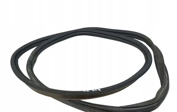 Volvo V60 Trunk rubber seal (body) 