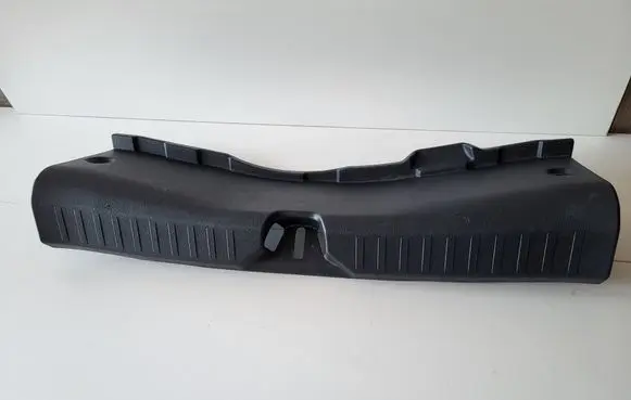 Nissan Micra K14 Tailgate/boot lid lock trim 