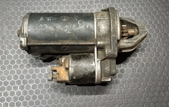 Mercedes-Benz E W211 Starter motor 0051511301