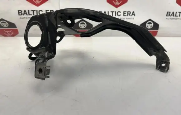 BMW 5 F10 F11 Headlight/headlamp mounting bracket