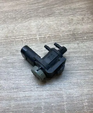 Volkswagen Bora Turbo solenoid valve 1J0906283C