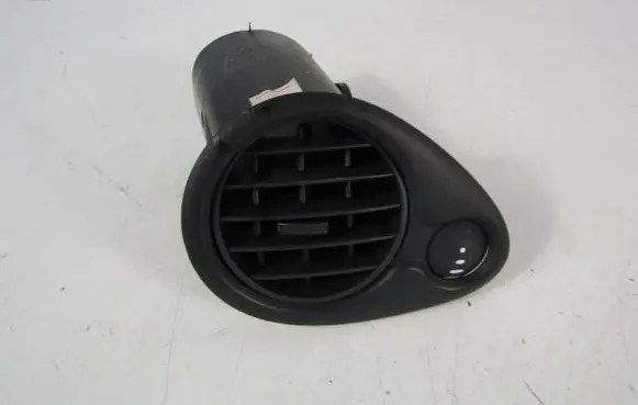 Renault Clio III Dash center air vent grill B6246030
