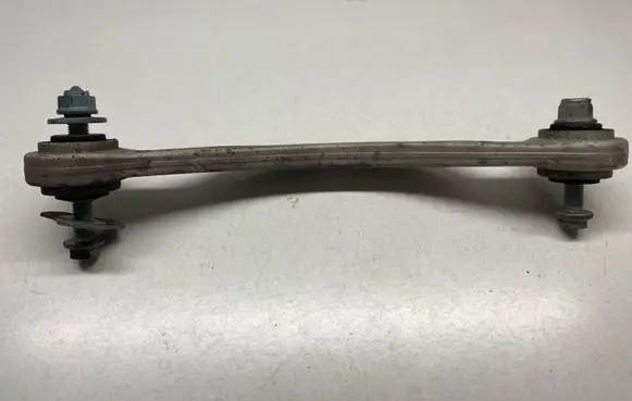Mercedes-Benz GLC X253 C253 Rear traction arm rod A2043502206 2043502206