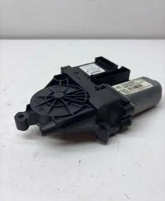 Volkswagen Touran I Front door window regulator motor 1T0959702 400785N