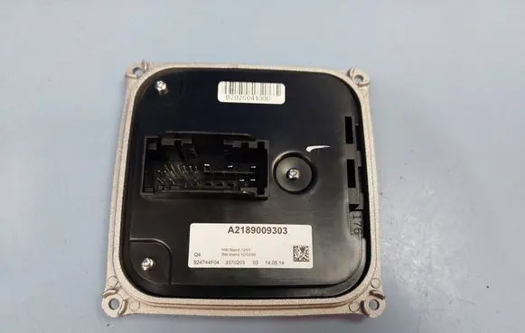 Mercedes-Benz CLA C117 X117 W117 Headlight ballast module Xenon A2189009303
